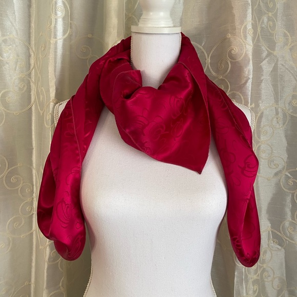 Wild Rag - Satin Scarf Wrap - 44x44 - Raspberry Red - Burgandy - Picture 4 of 6